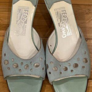 Teal Salvatore Ferragamo Pump Size: 9.5 Used